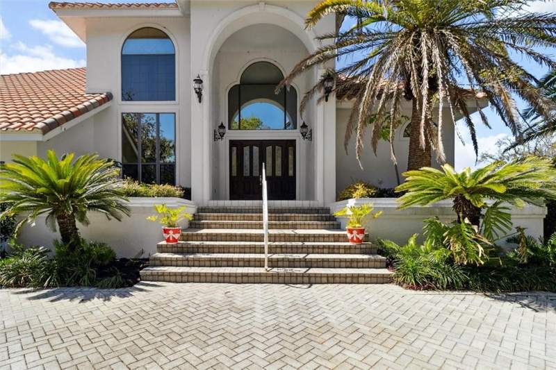 4 bedroom Single Family Residence at 1128 N Circle Drive, Crystal River, Crystal River — photo 2