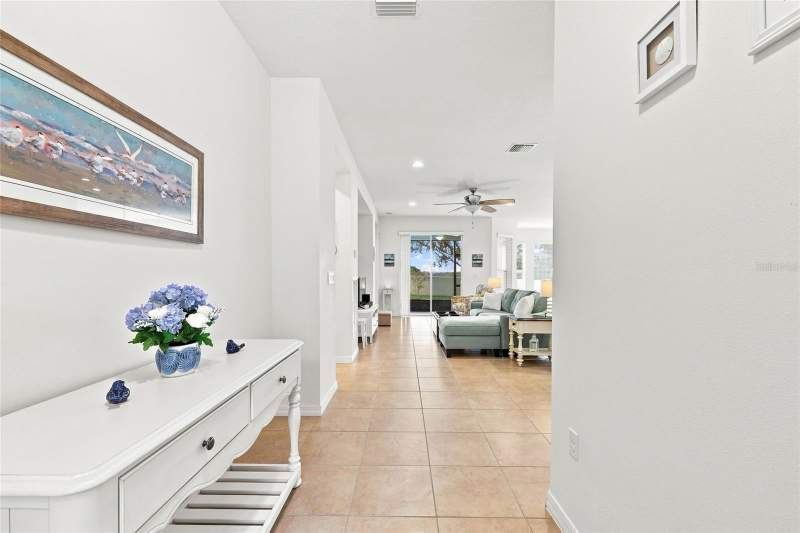 2 bedroom Single Family Residence at 381 Silver Maple Road, Cascades/Groveland Ph 2, Groveland — photo 4