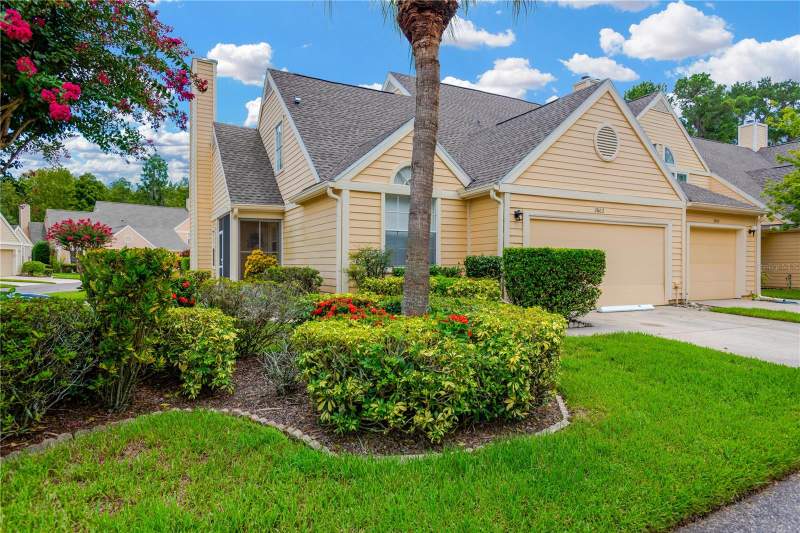Pine Grove Condo At Bloomingdale