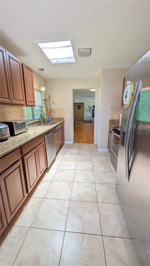 2469 Broadvue Avenue, Eustis FL - photo 10 of 25