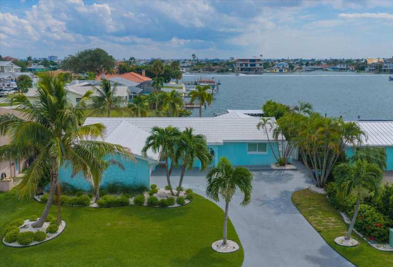 4 bedroom Single Family Residence at 650 64th Avenue, Three Palms Point, St Pete Beach — photo 1