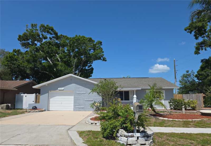 3 bedroom Single Family Residence at 8990 123rd Way, Seminole Woodlands, Seminole — photo 1