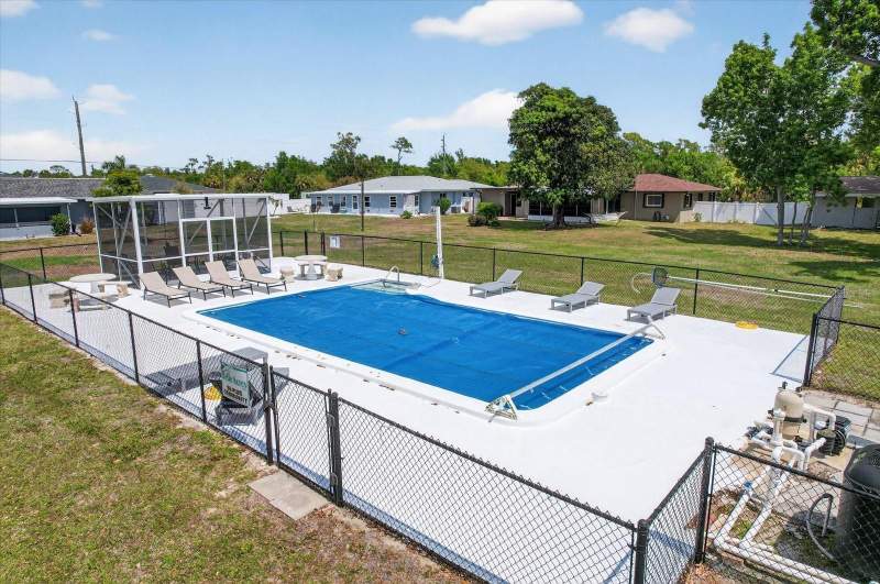 2 bedroom Single Family Residence at 4075 Drance Street, Decosters Add, Punta Gorda — photo 2