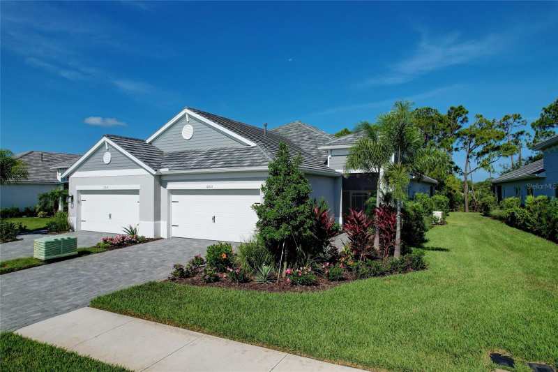 2 bedroom Villa at 10233 Lake Wales Circle, Grand Park Ph I, Sarasota — photo 1