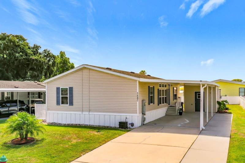 3 bedroom Manufactured Home at 1660 ELKHART CIRCLE, TAVARES, LAKE FRANCES ESTATES, TAVARES — photo 1