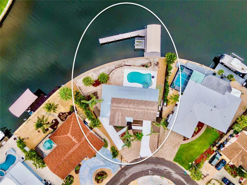 3 bedroom Single Family Residence at 4223 Royal Palm Drive, San Remo Shores, Bradenton — photo 3