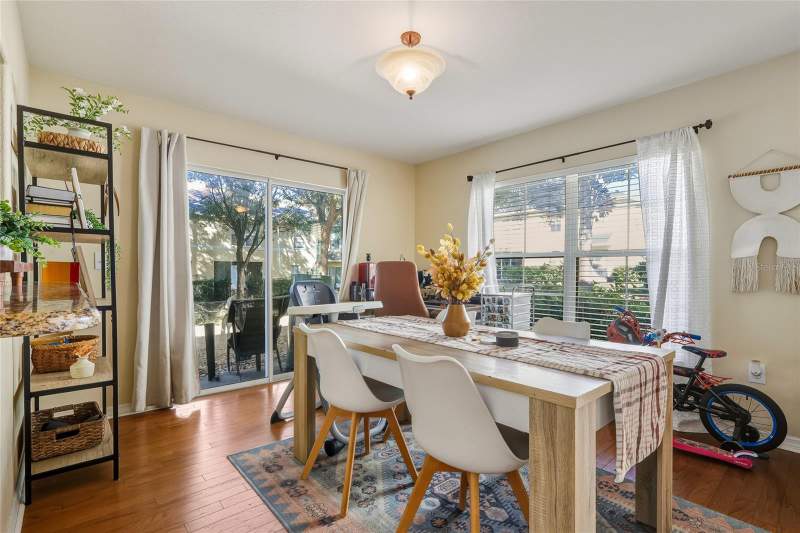 3 bedroom Townhouse at 10952 Keys Gate Drive, Summerfield Village 1 Tr 2, Riverview — photo 2