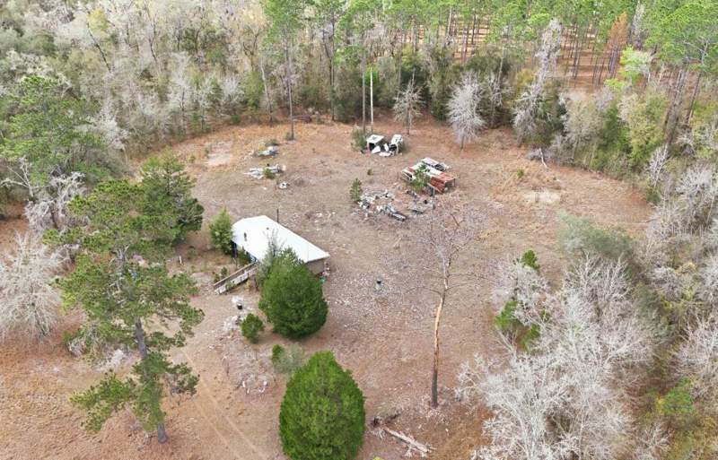 3 bedroom Manufactured Home at 17828 NE 21st Street, Gainesville, Gainesville — photo 4