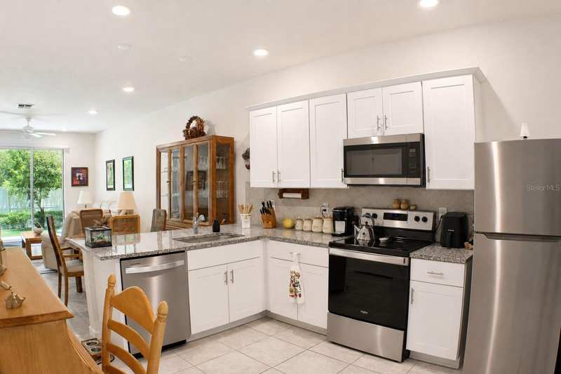 2 bedroom Townhouse at 19657 Shady Oak Drive, Oakstead Tonnbones, Land O Lakes — photo 1