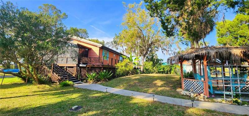 5 bedroom Single Family Residence at 13465 W Hillbilly Lane, Crystal River, Crystal River — photo 2
