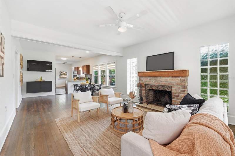 2 bedroom Single Family Residence at 204 N Brown Avenue, C H Browns Add, Orlando — photo 3