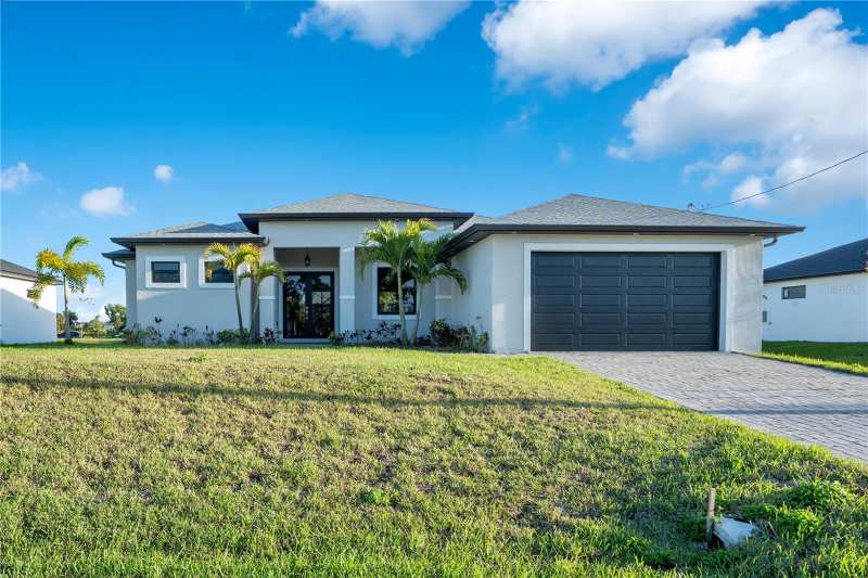 3 bedroom Single Family Residence at 3708 NW 42nd Street, Cape Coral Unit 91, Cape Coral — photo 1