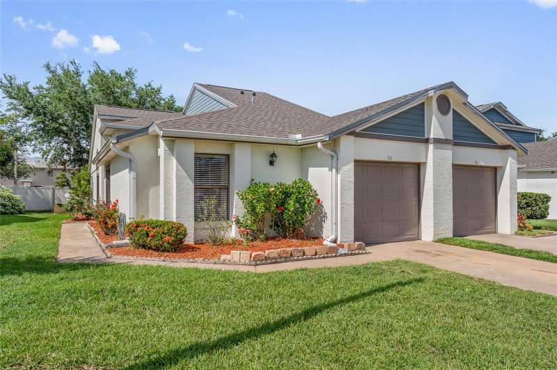Bvl Lakepointe Townhomes