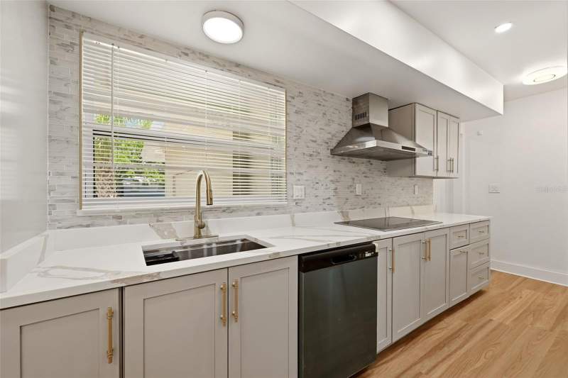4 bedroom Single Family Residence at 2440 66th Avenue, Stephensons Sub 2, St Petersburg — photo 5