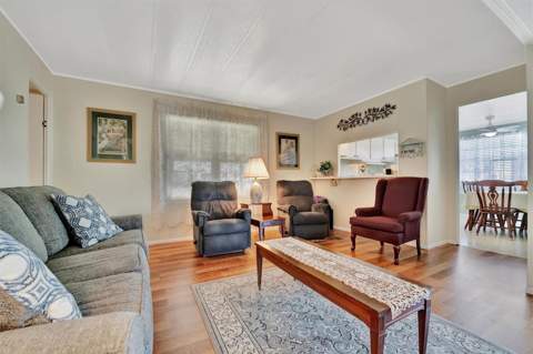 128 E Saint Johns Way, Apollo Beach FL - photo 7 of 37