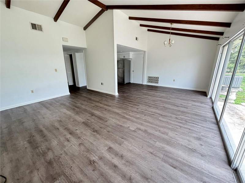 3 bedroom Single Family Residence at 8302 N Flintrock Court, Bay Crest Park Unit 14, Tampa — photo 3