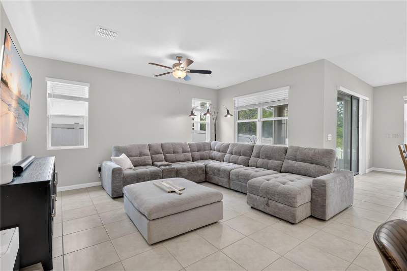 3 bedroom Single Family Residence at 4334 Southern Vista Loop, Southern Pines Ph 3B, St Cloud — photo 3