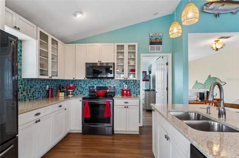 3294 Minnow Creek Drive, Hernando Beach FL - photo 17 of 74