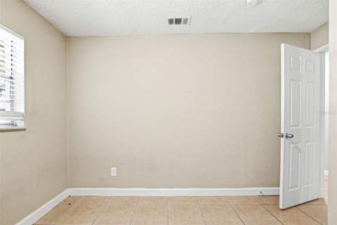 1729 Flores Court, Orlando FL - photo 20 of 39