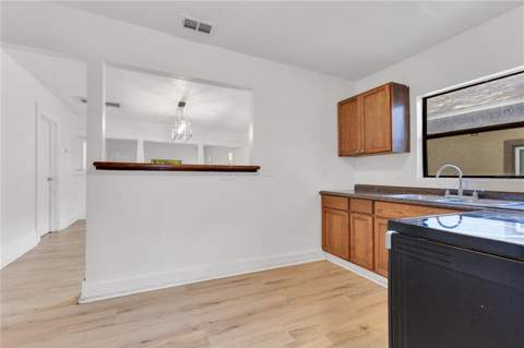 1029 Colyer Street, Orlando FL - photo 9 of 33