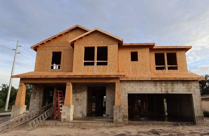 5 bedroom Single Family Residence at 4002 W Gray Street, North Bon Aire, Tampa — photo 2