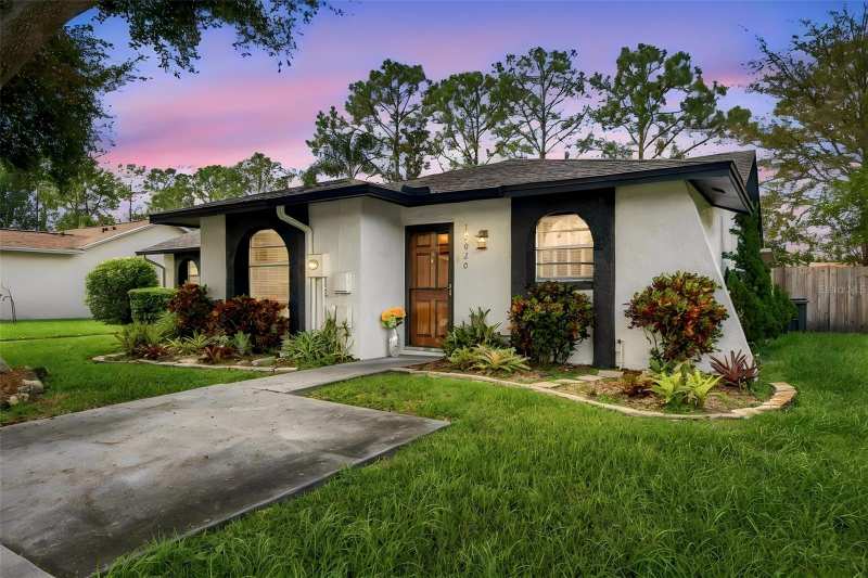 2 bedroom Villa at 13020 Leverington Street, Lowell Village, Tampa — photo 1