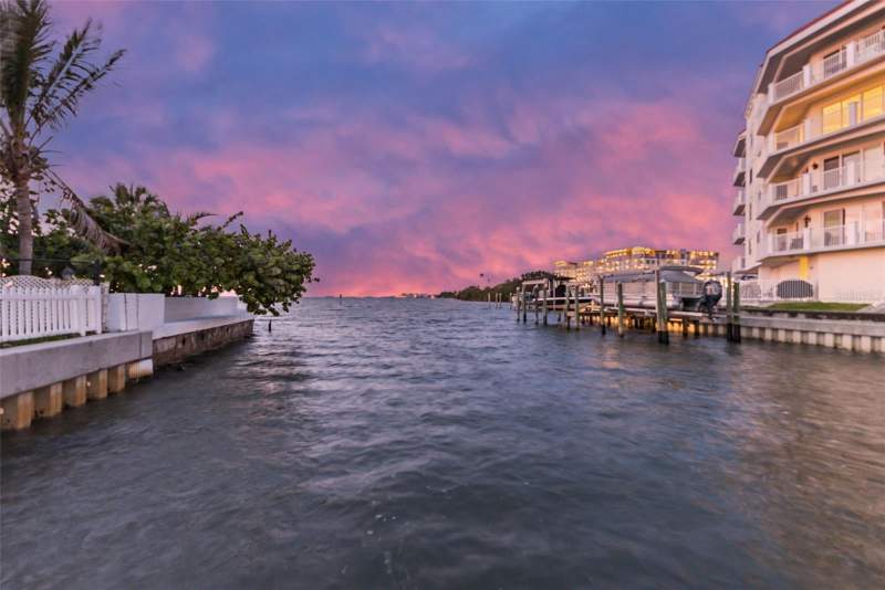 3 bedroom Single Family Residence at 1866 Venetian Point Drive, Venetian Point, Clearwater — photo 4