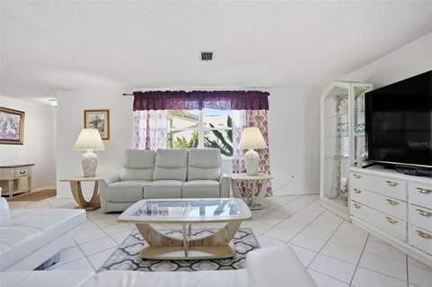 13630 Garris Drive, Hudson FL - photo 7 of 48