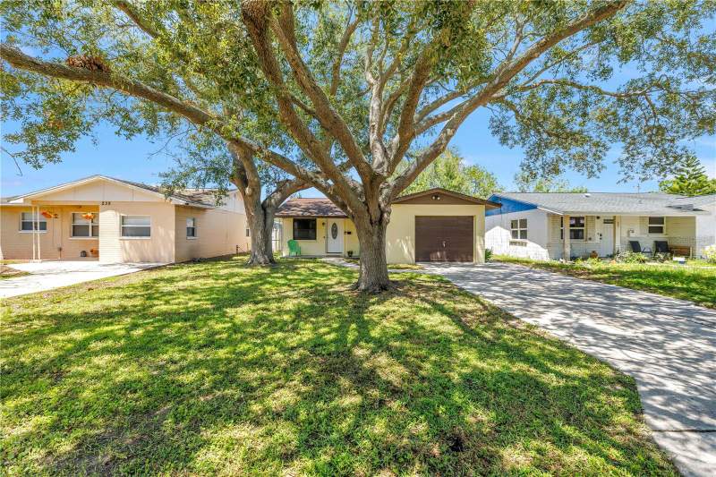 3 bedroom Single Family Residence at 231 93rd Avenue, Whiteway Annex, St Petersburg — photo 4