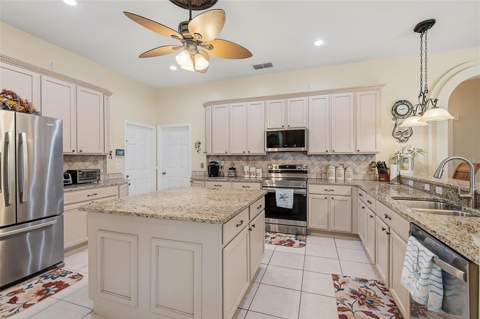 9 Faircastle Lane, Palm Coast FL - photo 24 of 60