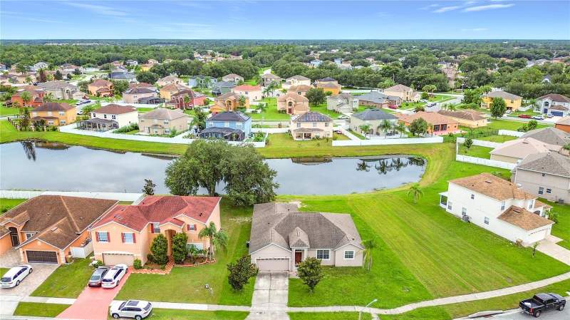 Maple Chase At Cypress WoodsHomes for Sale in Kissimmee, FL