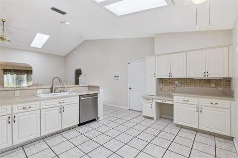 26744 Racquet Circle, Leesburg FL - photo 9 of 37