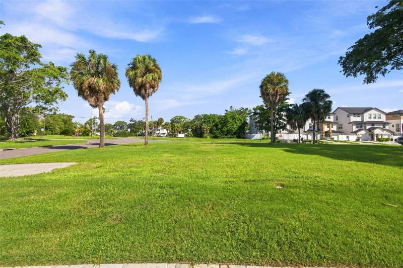 3 bedroom Single Family Residence at 4647 Venetian Boulevard, Shore Acres Overlook Sec, St Petersburg — photo 5