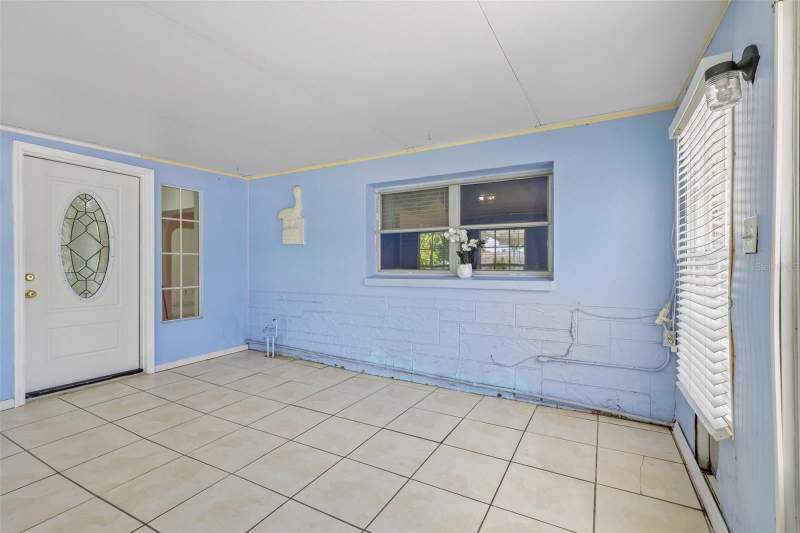 3 bedroom Single Family Residence at 9680 Park Lake Drive, Skyview Terrace, Pinellas Park — photo 3