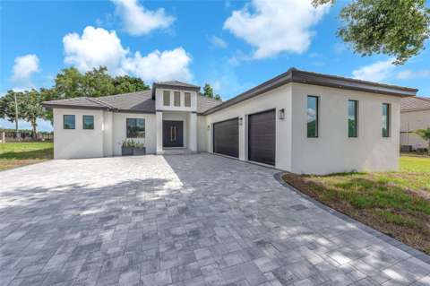 11921 Fort King Highway, home for sale in Thonotosassa 33592