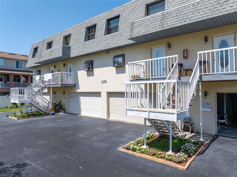 3 bedroom Condominium at 12485 2nd Street #C103, Chalet Capri II, Treasure Island — photo 5