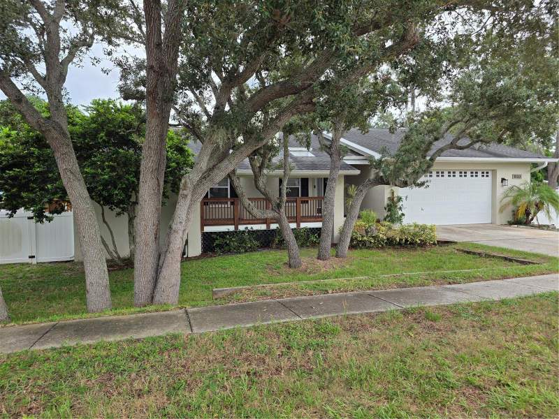 1033 ROSETREE LANE home for sale in Florida Oaks