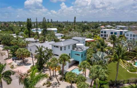 471 Island Circle, home for sale in Sarasota 34242
