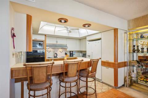 7400 Sun Island Drive #802, South Pasadena FL - photo 15 of 65