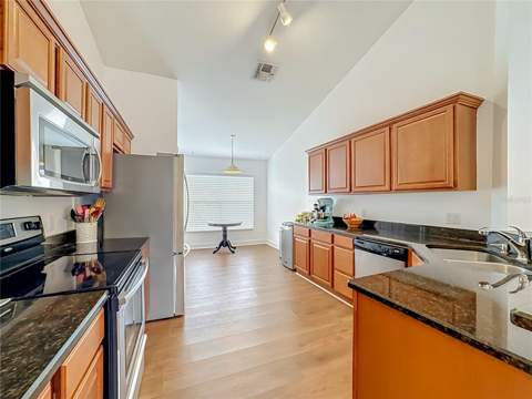 7016 Jamestown Manor Drive, Riverview FL - photo 6 of 6