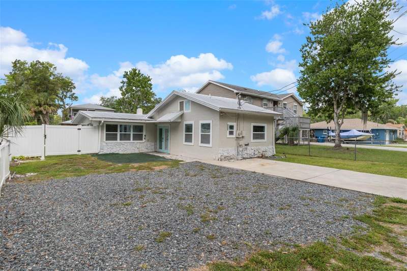 2 bedroom Single Family Residence at 6245 Waverly Road, Weeki Wachee Gardens, Weeki Wachee — photo 2
