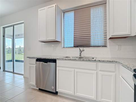 795 Overpool Avenue, Davenport FL - photo 16 of 67