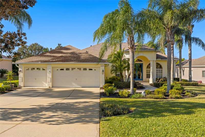 4 bedroom Single Family Residence at 13235 Legends Trail, Lake Jovita Golf & Country Club Ph 03A, Dade City — photo 1