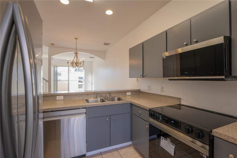 3 bedroom Townhouse at 4712 Hemingway House Street, Fiesta Key, Kissimmee — photo 2