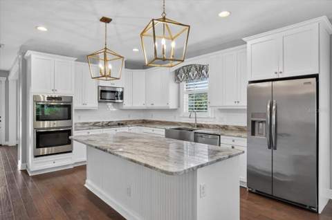 3615 W Renellie Circle, Tampa FL - photo 8 of 53