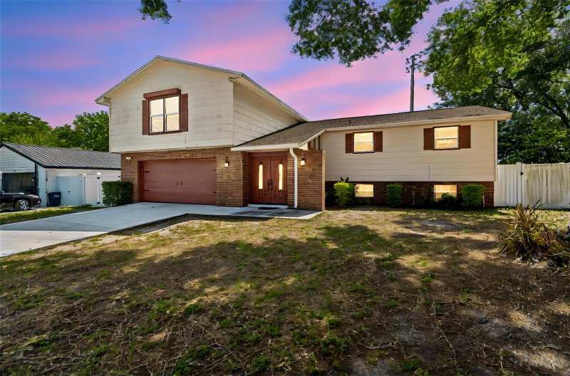 4 bedroom Single Family Residence at 2620 Giant Place, Brandon Groves North, Seffner — photo 1
