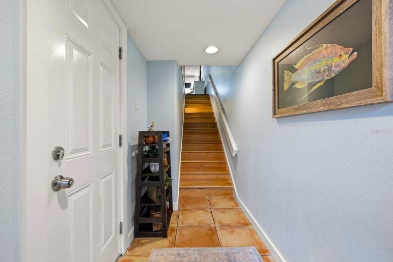 2 bedroom Townhouse at 11835 3rd Street, Capri Landings Condo, Treasure Island — photo 5