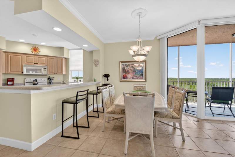 2 bedroom Condominium at 3191 Matecumbe Key Road #202, Vista Del Sol/Burnt Store Mari, Punta Gorda — photo 4