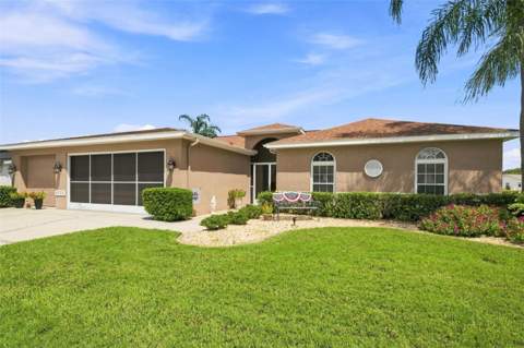 4352 Olin Street, New Port Richey FL - photo 8 of 74