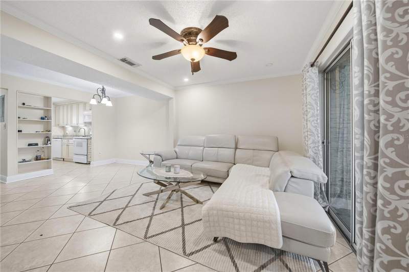 2 bedroom Condominium at 182 115TH AVENUE #182, WINDWARD POINTE ST PETERSBURG, ST PETERSBURG — photo 4
